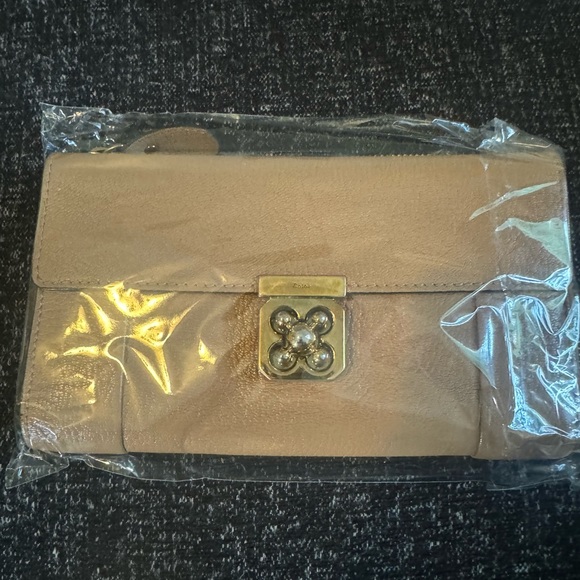 Chloe Handbags - CHLOE ELSIE Gold Savana leather continental wallet